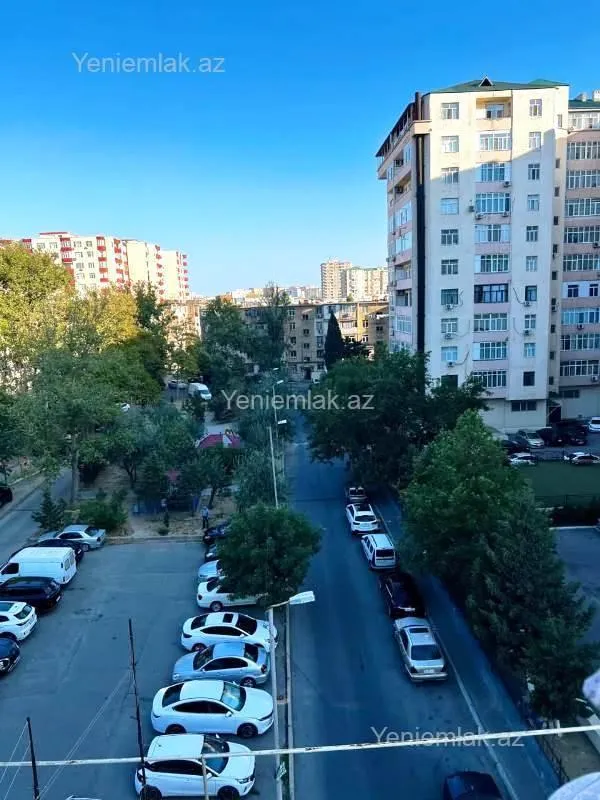 Satılır 2 otaqlı köhnə tikili 50 m²