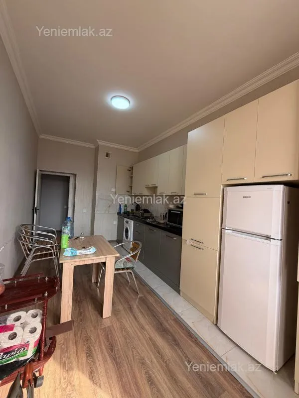Satılır 2 otaqlı yeni tikili 105 m²