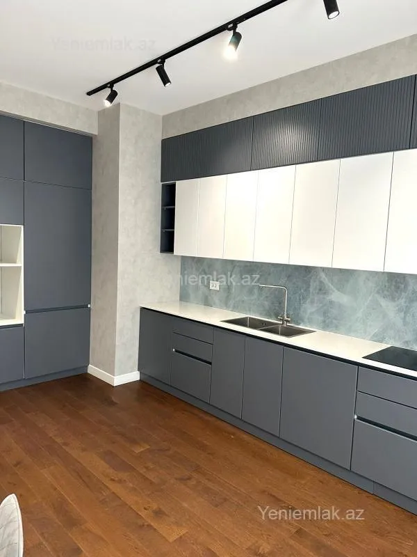 Satılır 2 otaqlı yeni tikili 95 m²