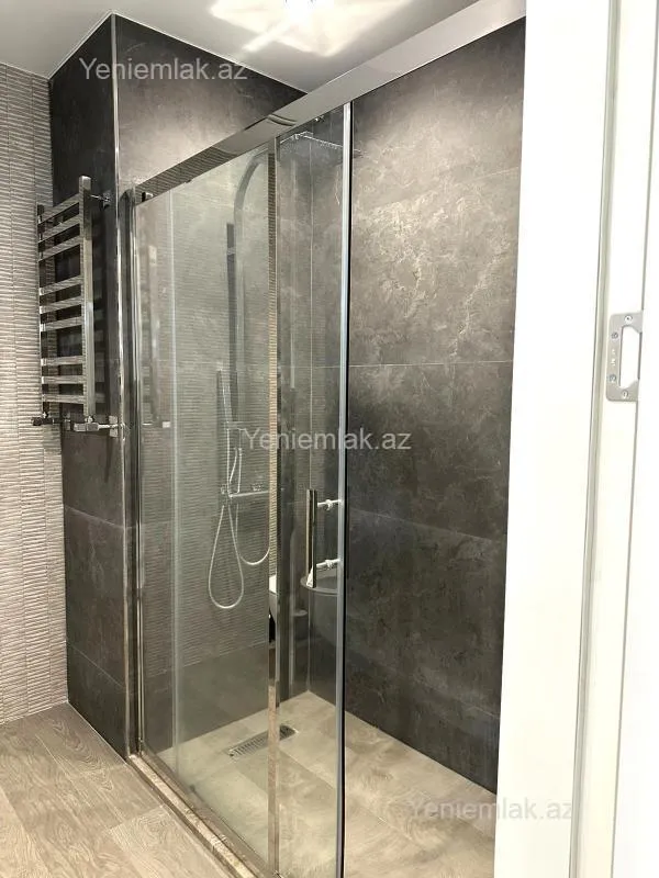 Satılır 2 otaqlı yeni tikili 95 m²