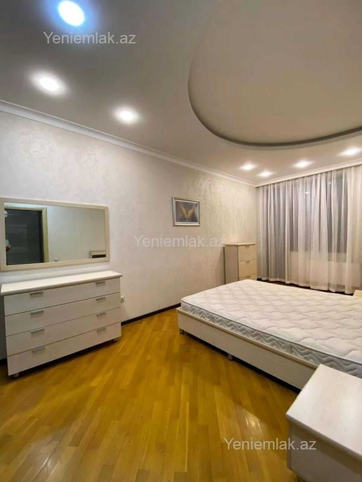 Satılır 2 otaqlı yeni tikili 92 m²