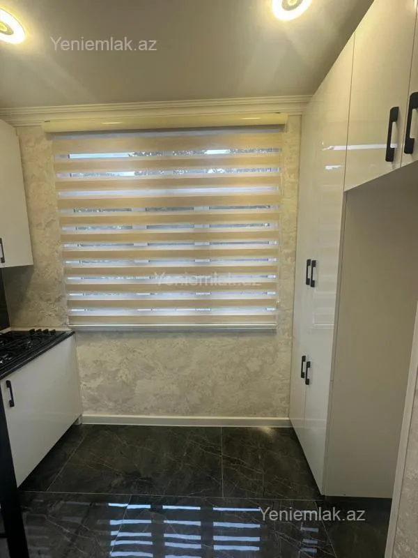 Satılır 3 otaqlı köhnə tikili 60 m²