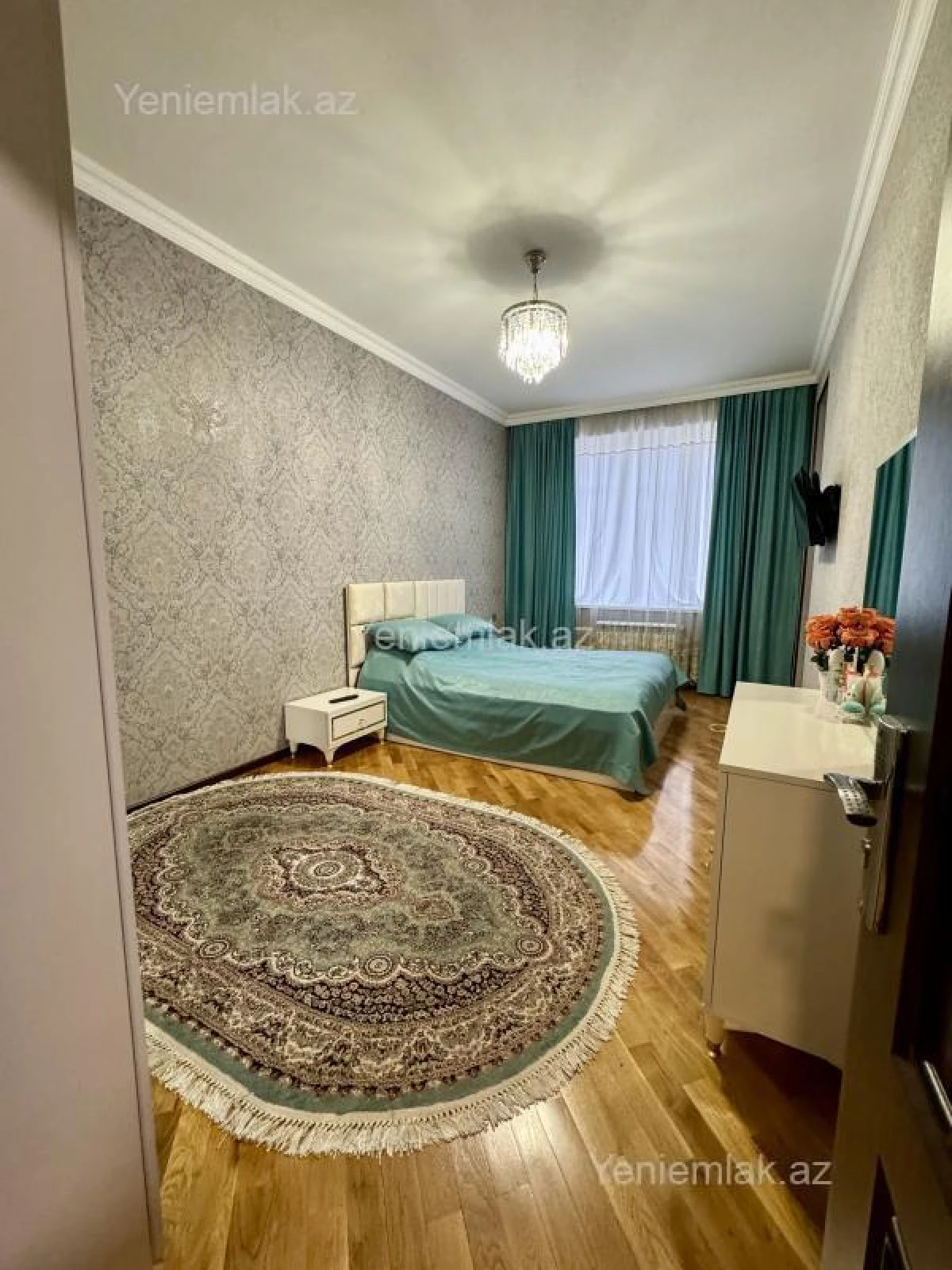 Satılır 2 otaqlı yeni tikili 75 m²