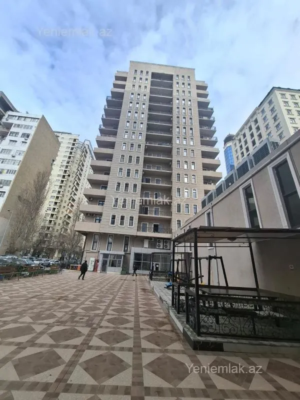Satılır 3 otaqlı yeni tikili 117 m²