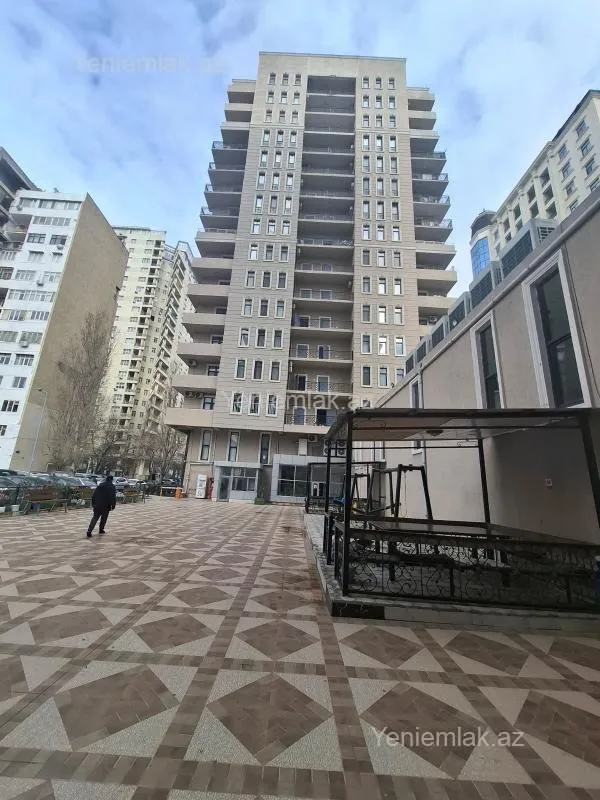 Satılır 3 otaqlı yeni tikili 117 m²