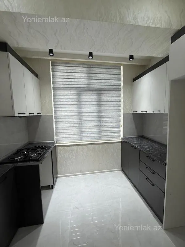 Satılır 3 otaqlı yeni tikili 61 m²