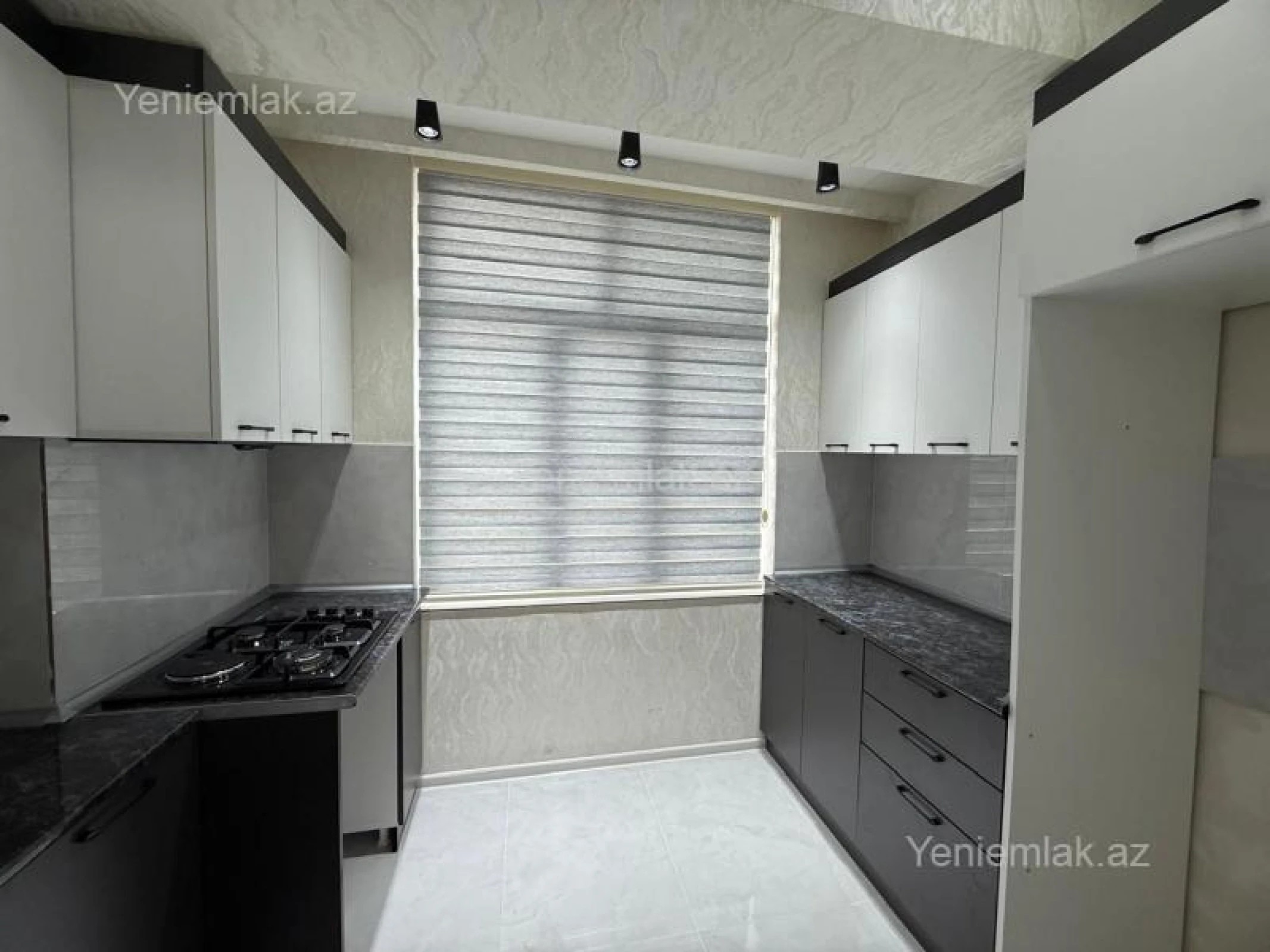 Satılır 3 otaqlı yeni tikili 61 m²
