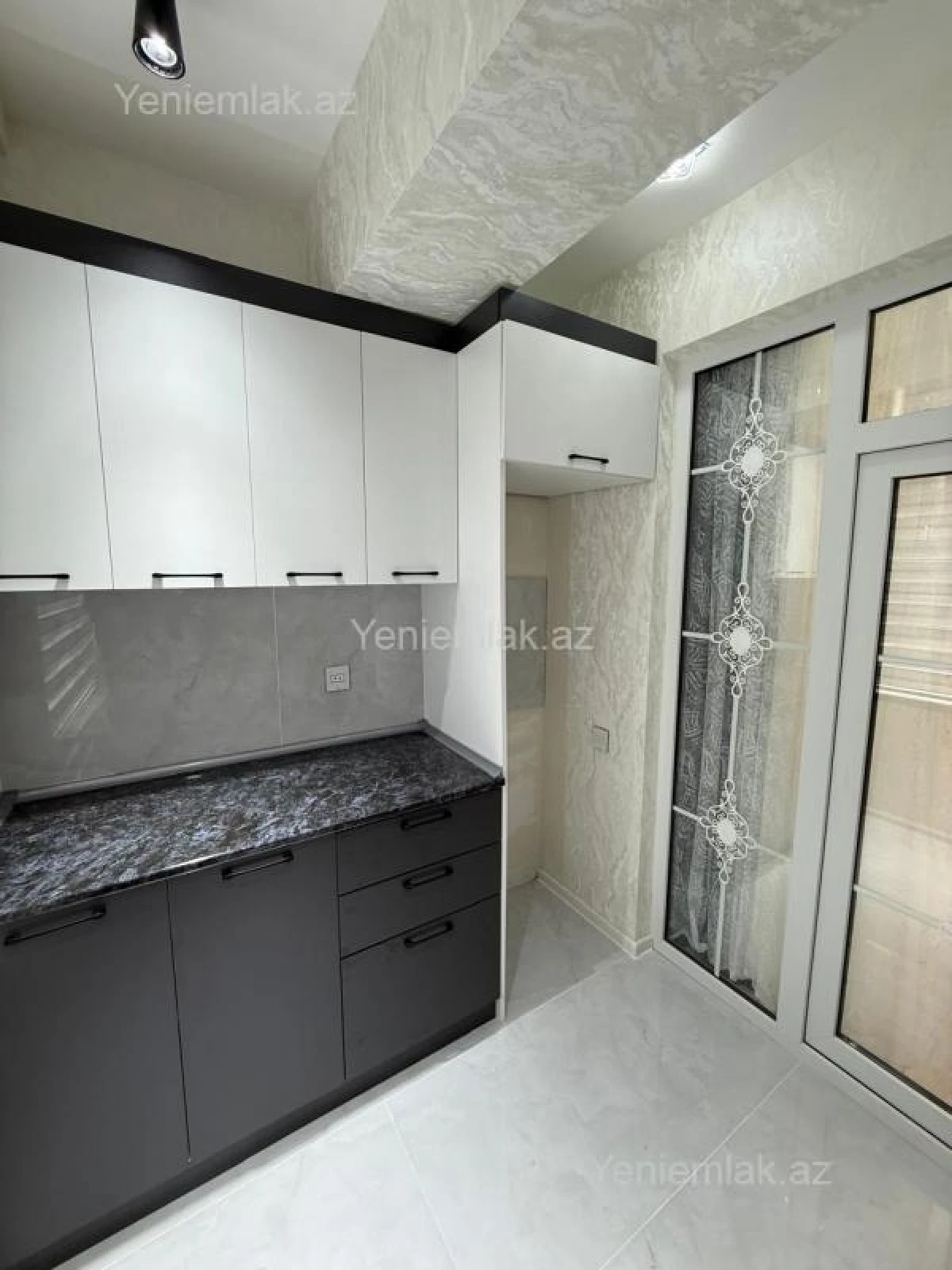 Satılır 3 otaqlı yeni tikili 61 m²