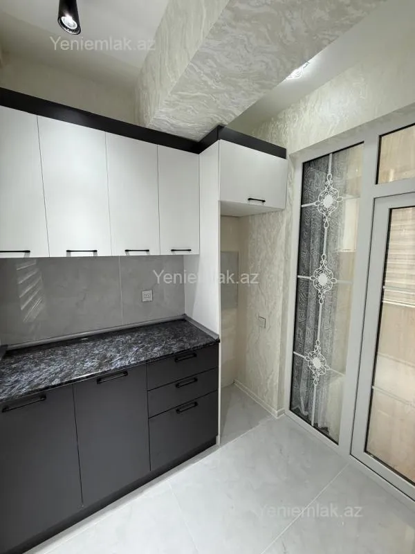 Satılır 3 otaqlı yeni tikili 61 m²