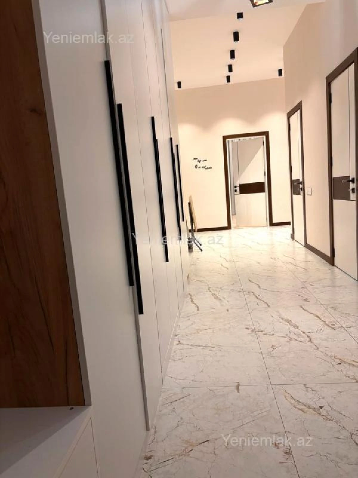 Satılır 4 otaqlı yeni tikili 136 m²