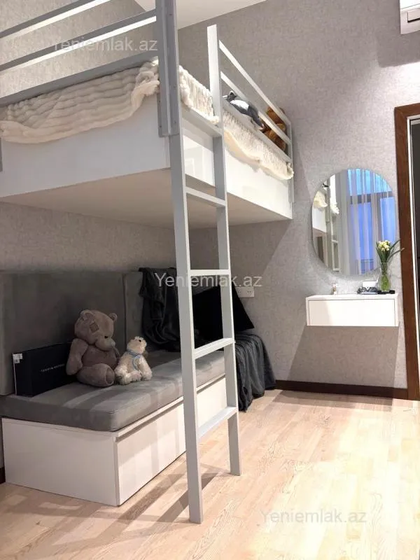 Satılır 4 otaqlı yeni tikili 136 m²