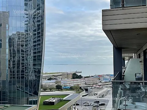 Satılır 4 otaqlı yeni tikili 175.3 m²