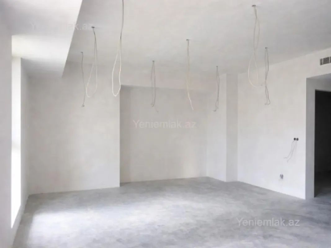Satılır 4 otaqlı yeni tikili 175.3 m²
