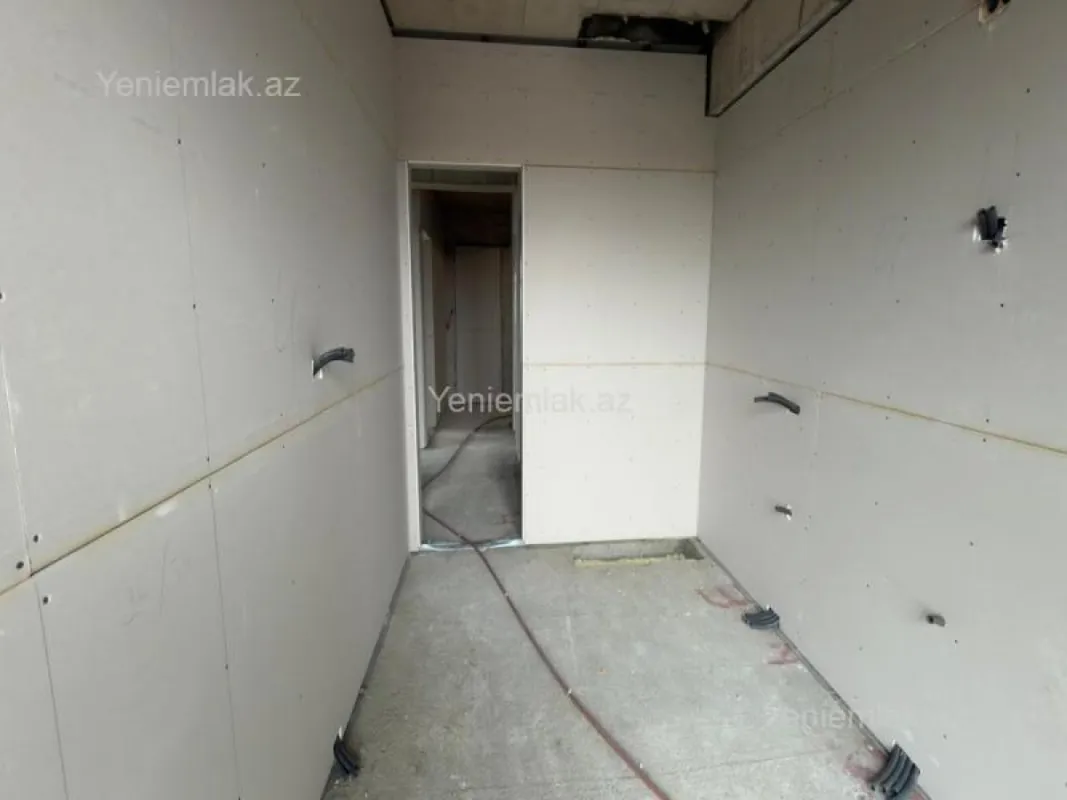 Satılır 3 otaqlı yeni tikili 87 m²