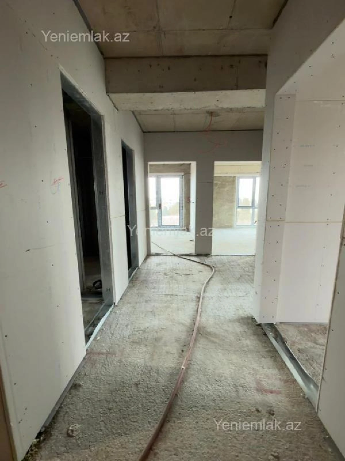 Satılır 3 otaqlı yeni tikili 87 m²