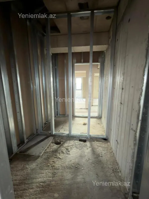 Satılır 3 otaqlı yeni tikili 87 m²