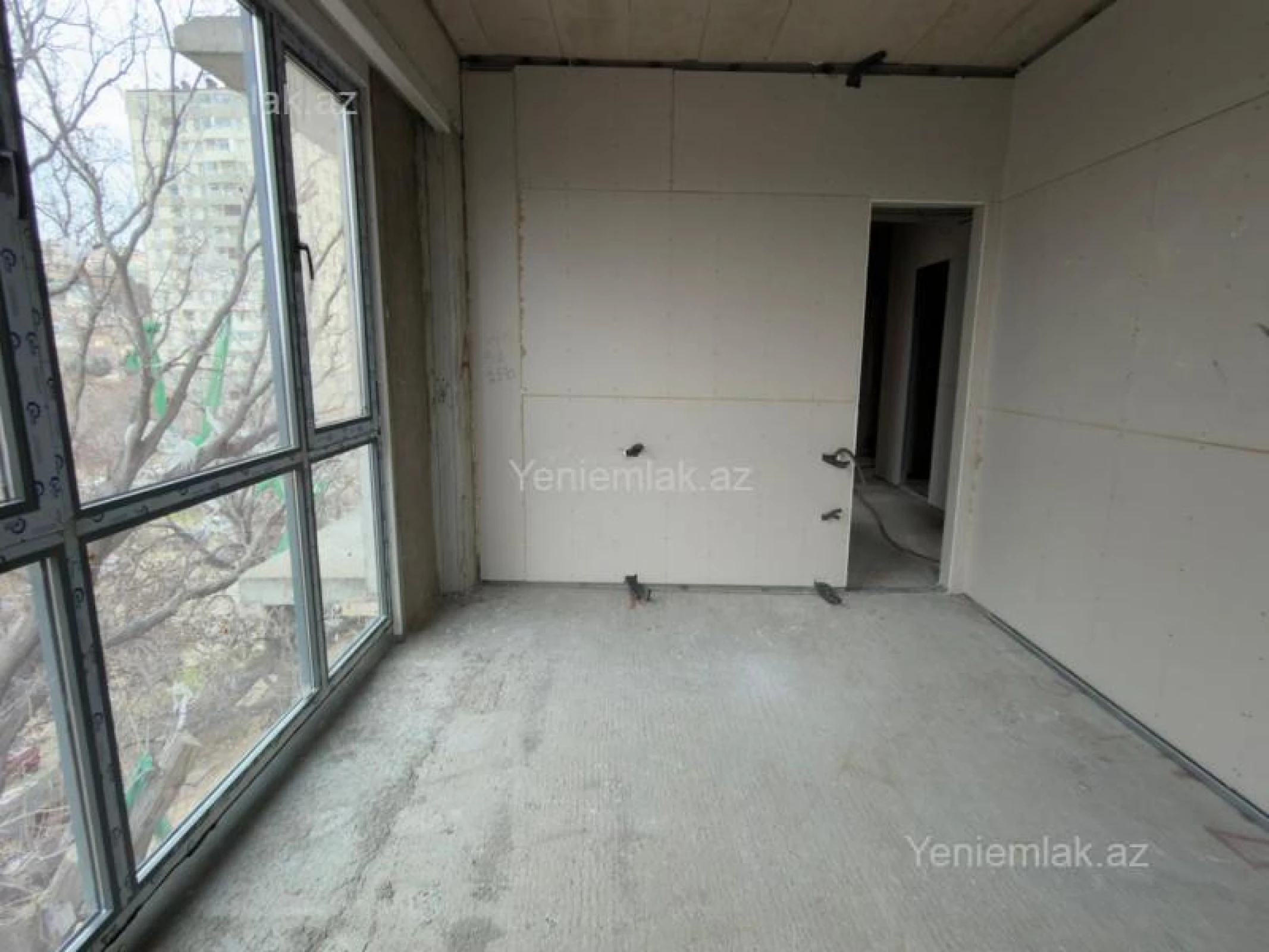 Satılır 3 otaqlı yeni tikili 87 m²