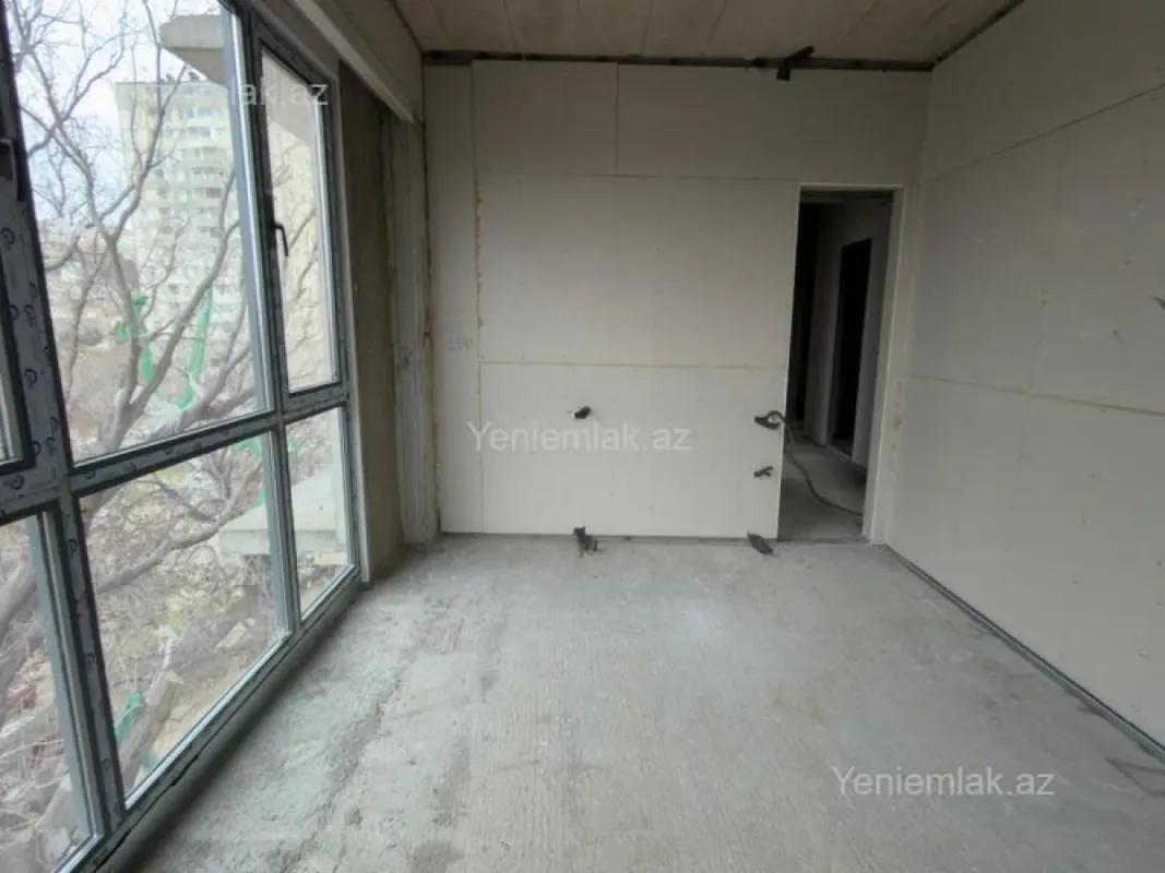 Satılır 3 otaqlı yeni tikili 87 m²