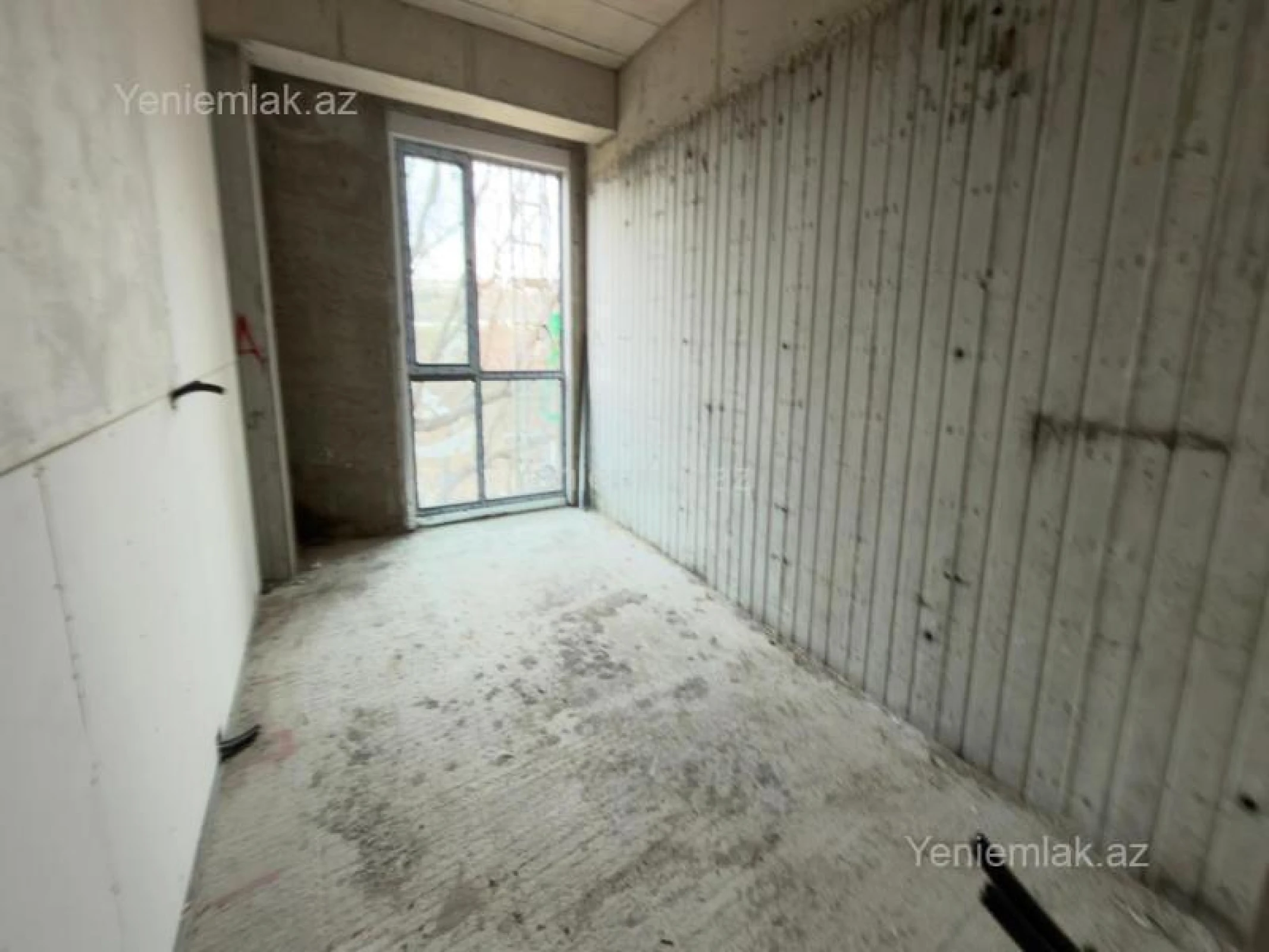 Satılır 3 otaqlı yeni tikili 87 m²