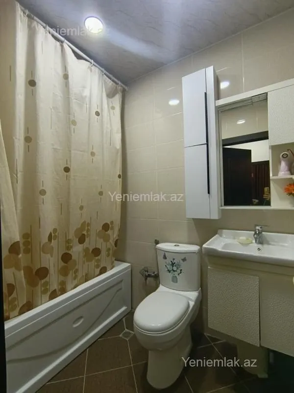 Satılır 3 otaqlı yeni tikili 85 m²