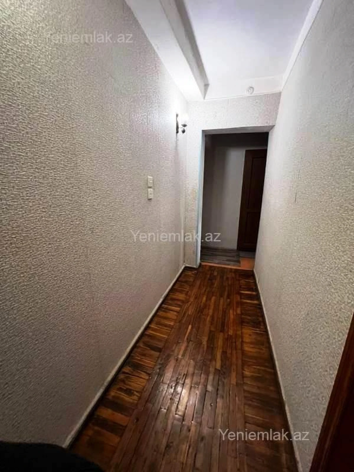 Satılır 3 otaqlı köhnə tikili 60 m²
