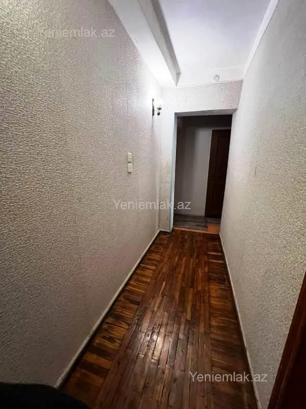 Satılır 3 otaqlı köhnə tikili 60 m²