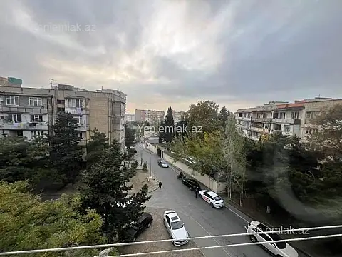 Satılır 3 otaqlı köhnə tikili 60 m²