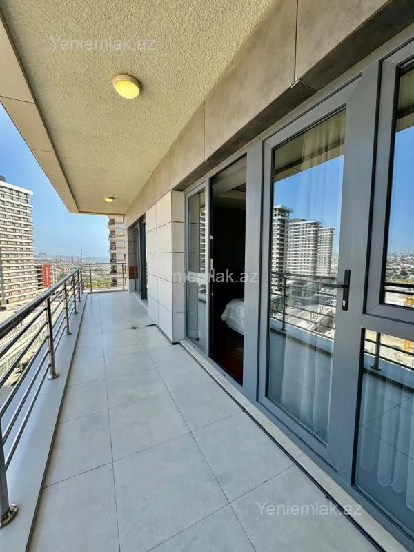 Satılır 3 otaqlı yeni tikili 120 m²