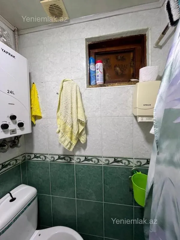 Satılır 3 otaqlı köhnə tikili 70 m²