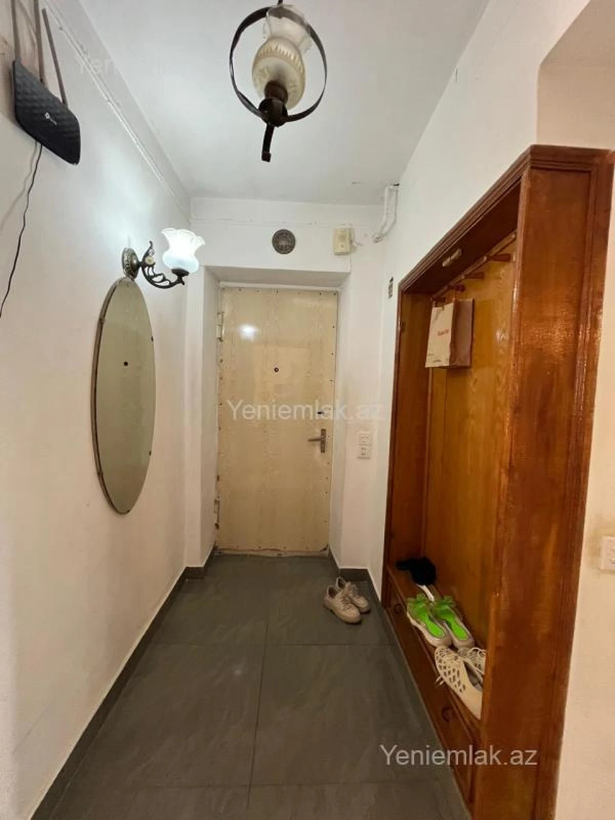 Satılır 3 otaqlı köhnə tikili 70 m²