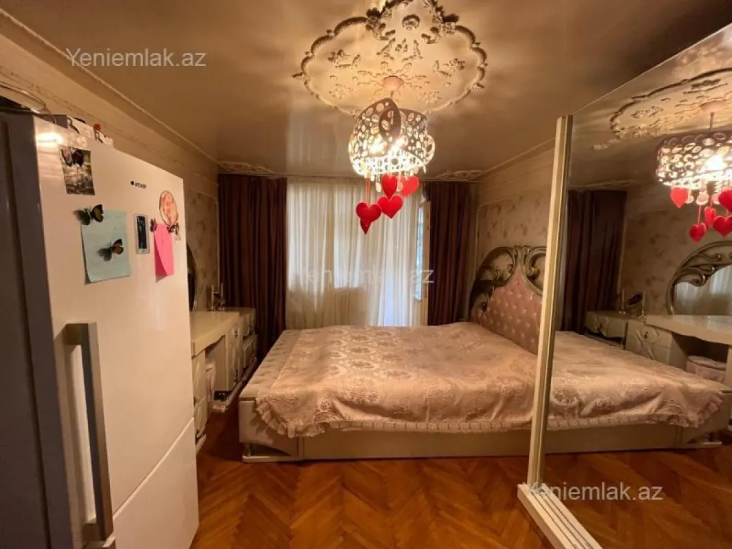 Satılır 3 otaqlı köhnə tikili 70 m²