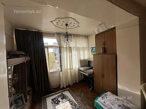 Satılır 3 otaqlı köhnə tikili 70 m²