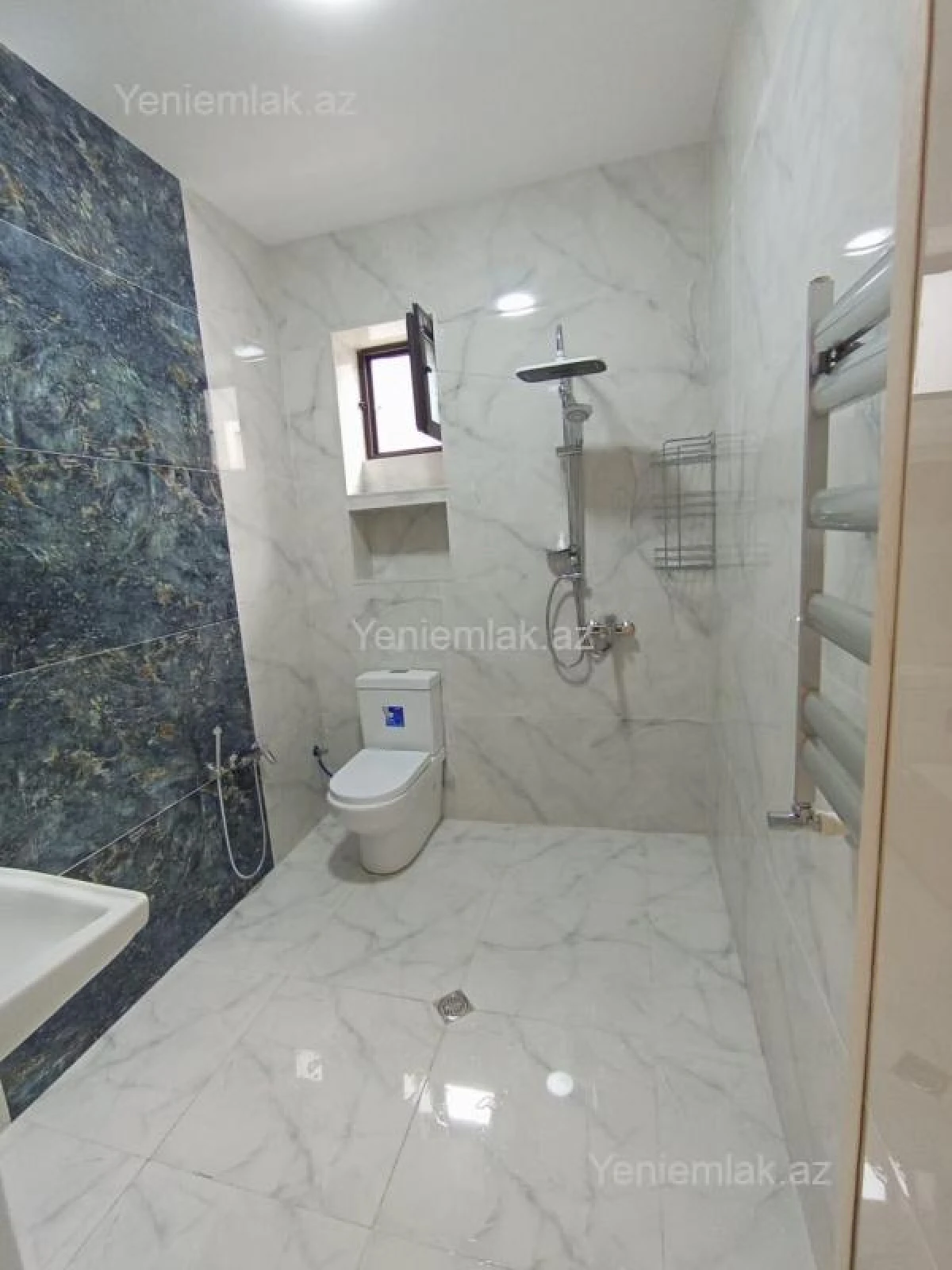 Satılır 3 otaqlı yeni tikili 50 m²