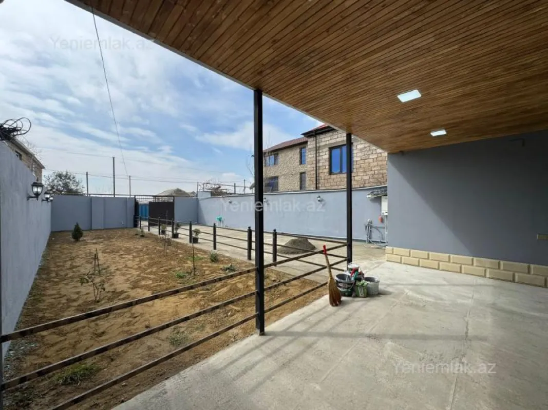 Satılır 3 otaqlı həyət evi 100 m²