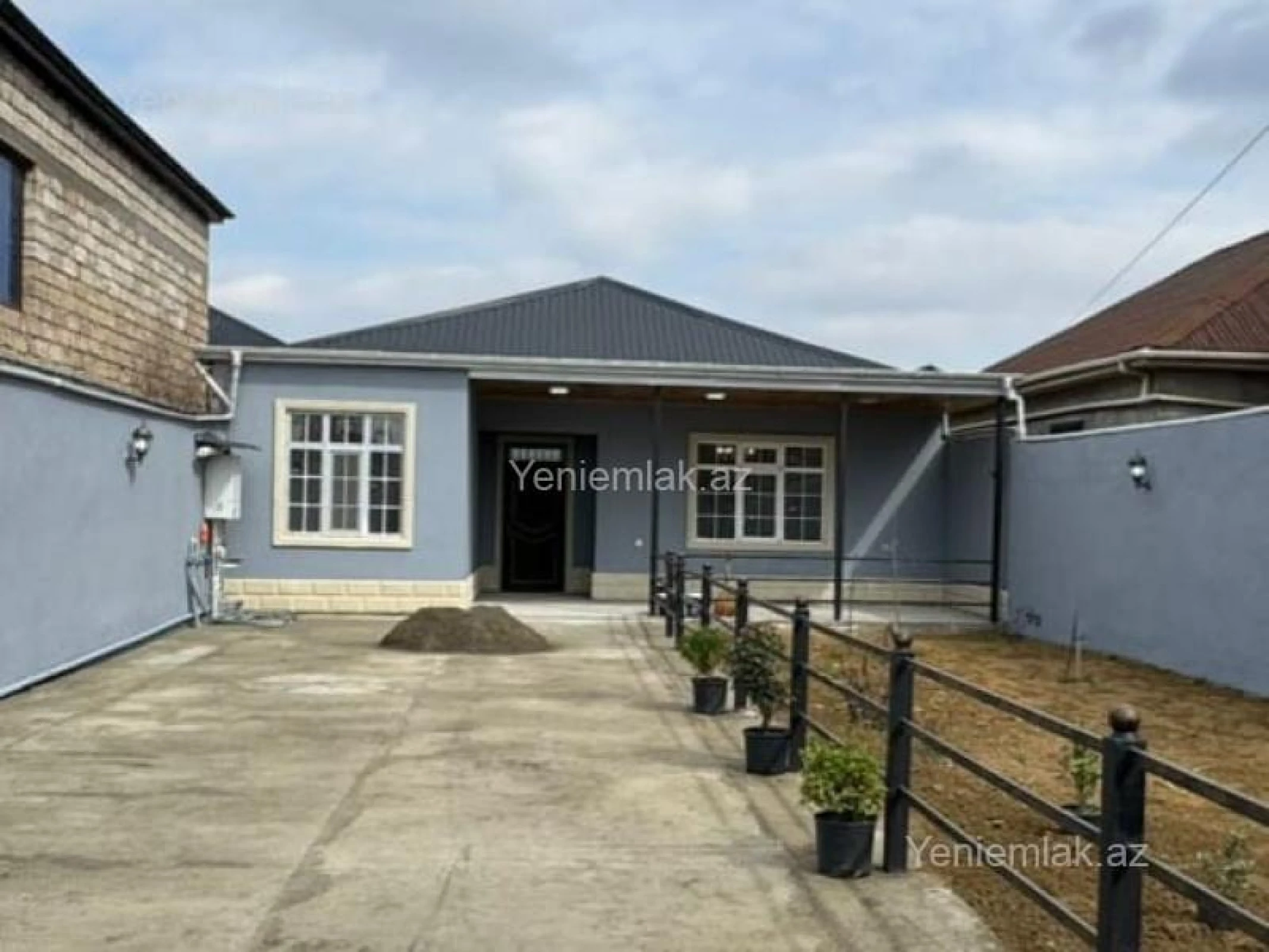 Satılır 3 otaqlı həyət evi 100 m²