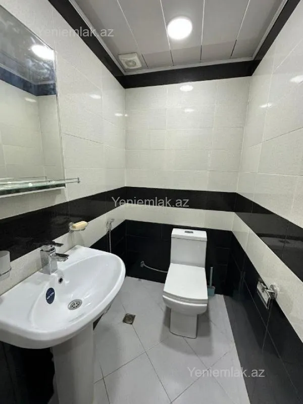 Satılır 3 otaqlı yeni tikili 84 m²