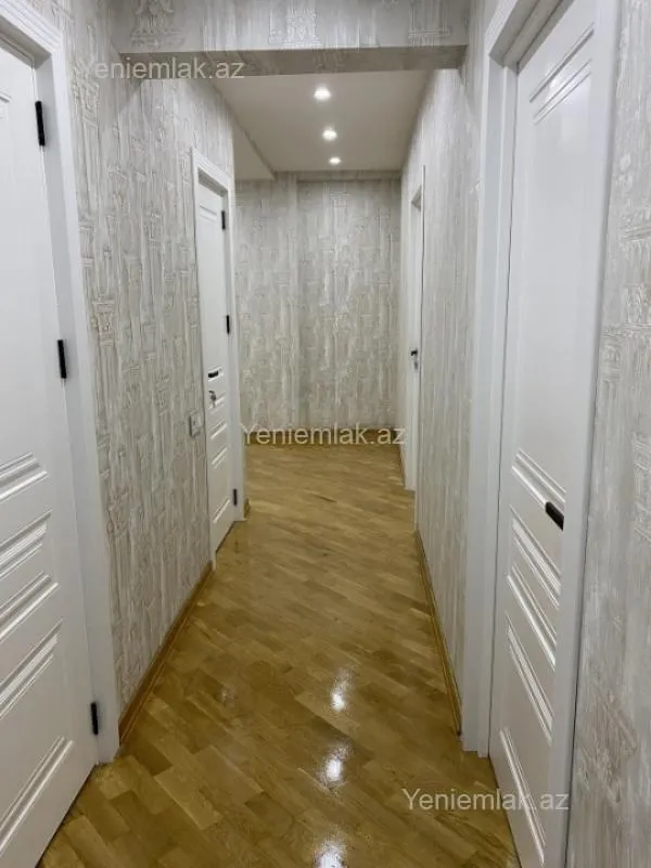Satılır 3 otaqlı yeni tikili 84 m²