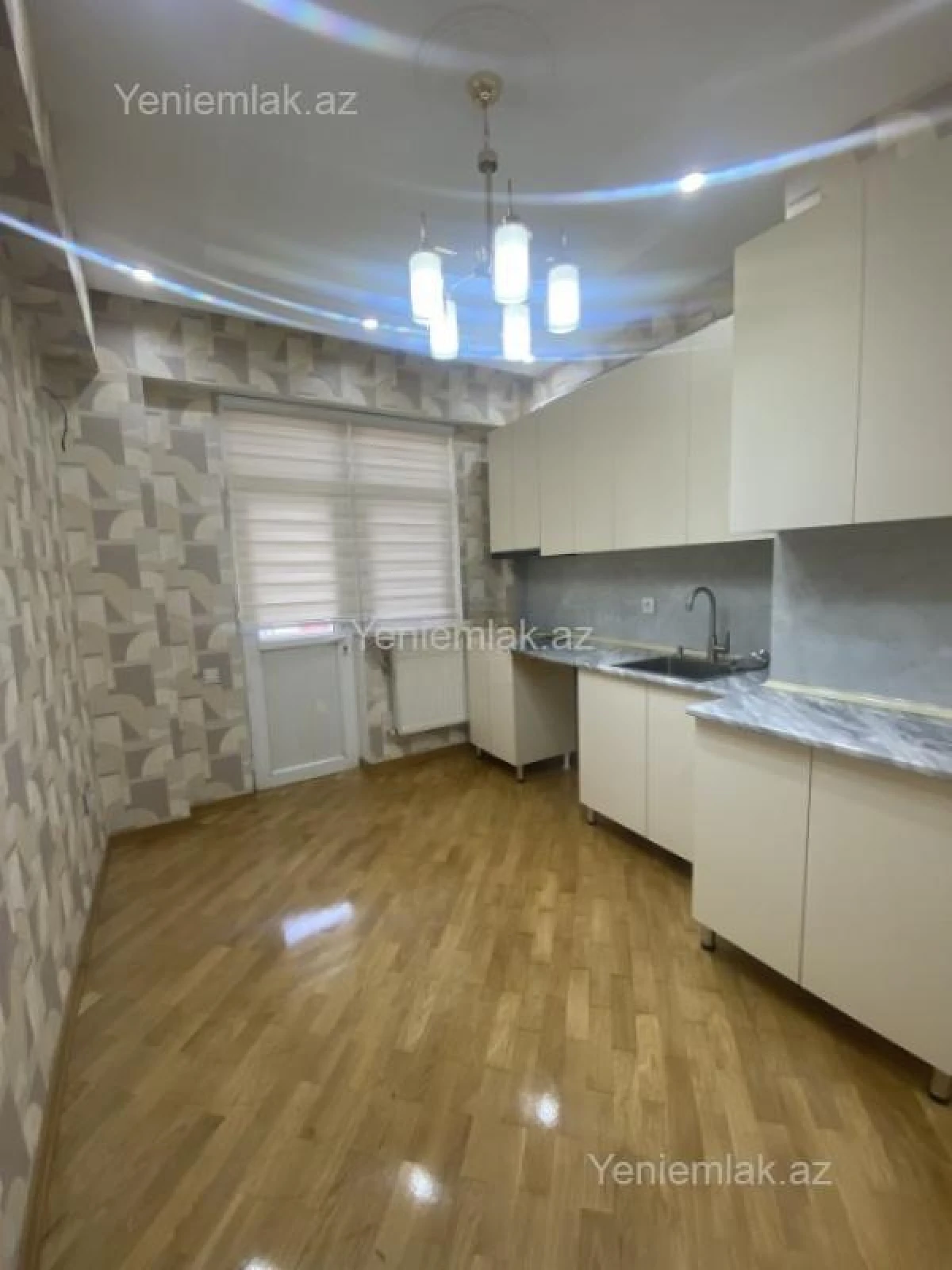Satılır 3 otaqlı yeni tikili 84 m²