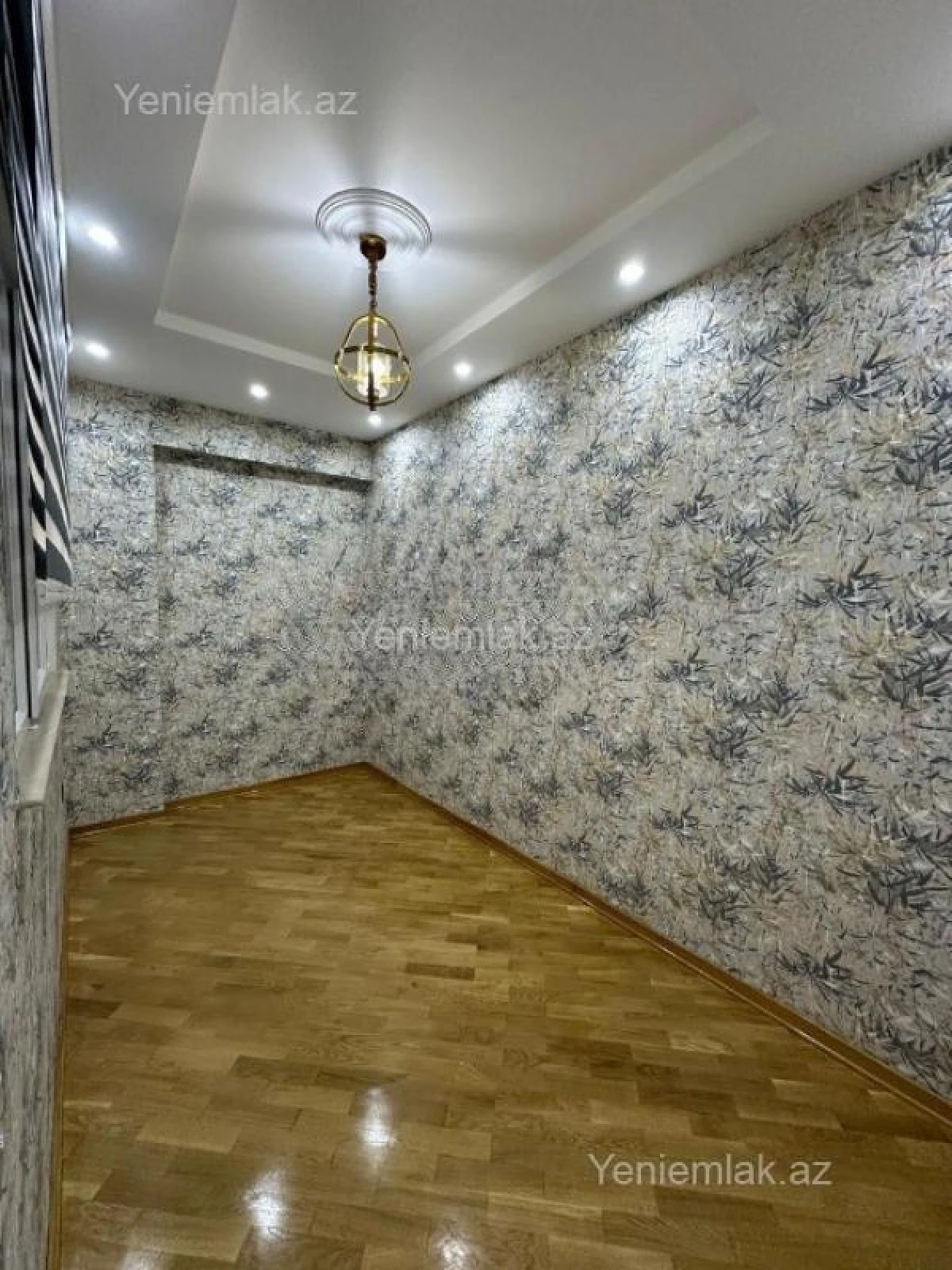 Satılır 3 otaqlı yeni tikili 84 m²