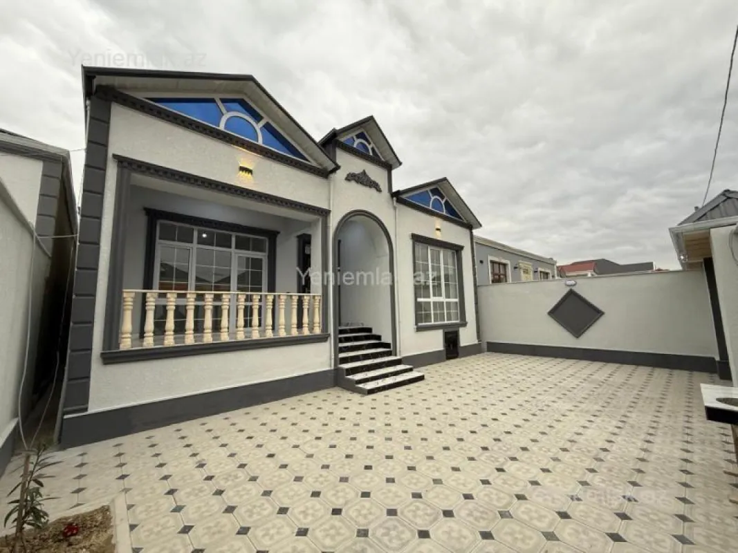Satılır 4 otaqlı həyət evi 130 m²