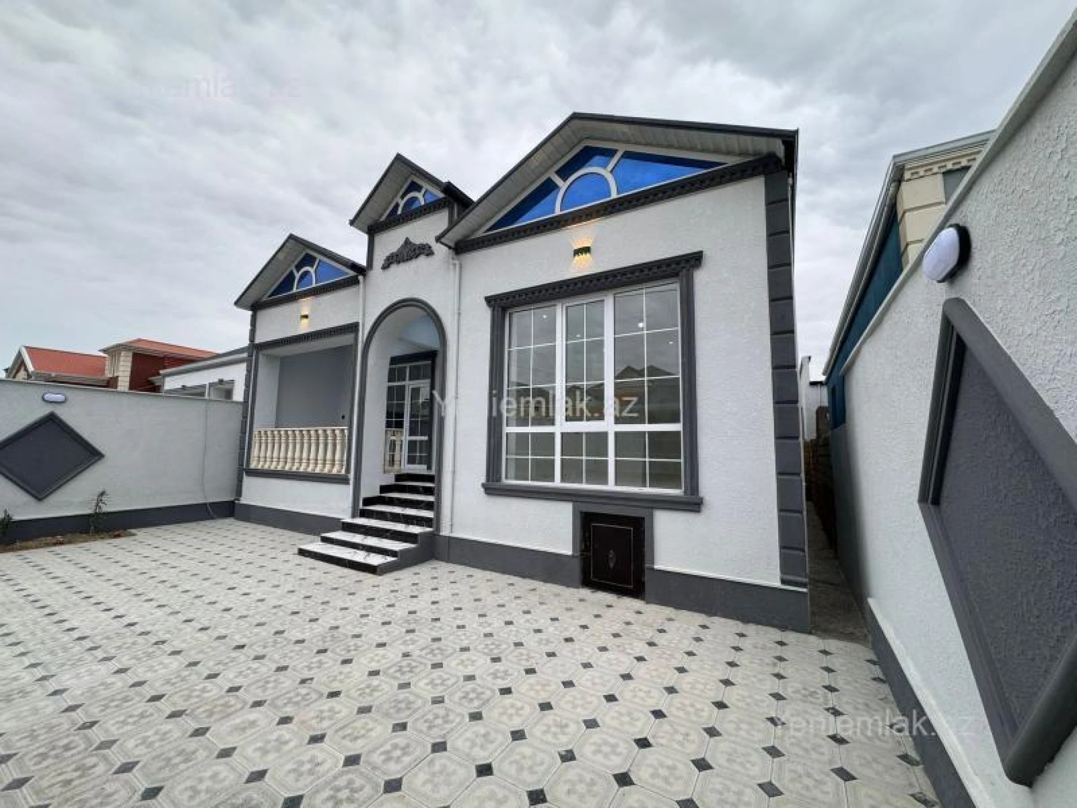 Satılır 4 otaqlı həyət evi 130 m²