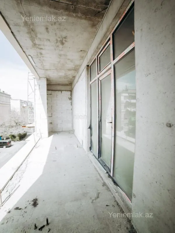 Satılır 4 otaqlı yeni tikili 176 m²