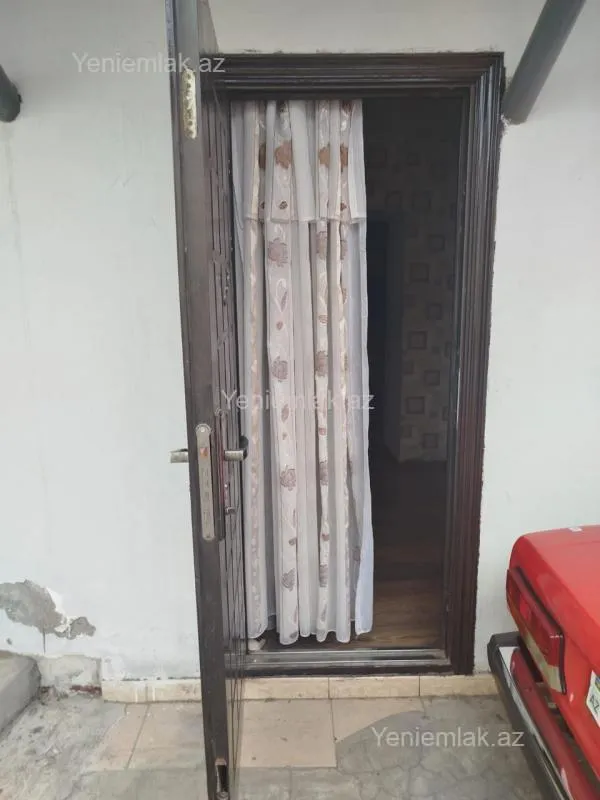 Satılır 14 otaqlı həyət evi 310 m²