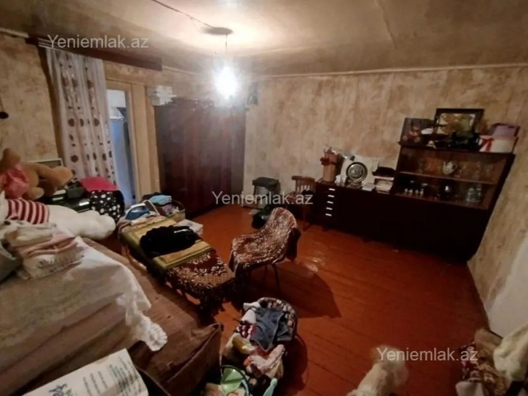 Satılır 14 otaqlı həyət evi 310 m²