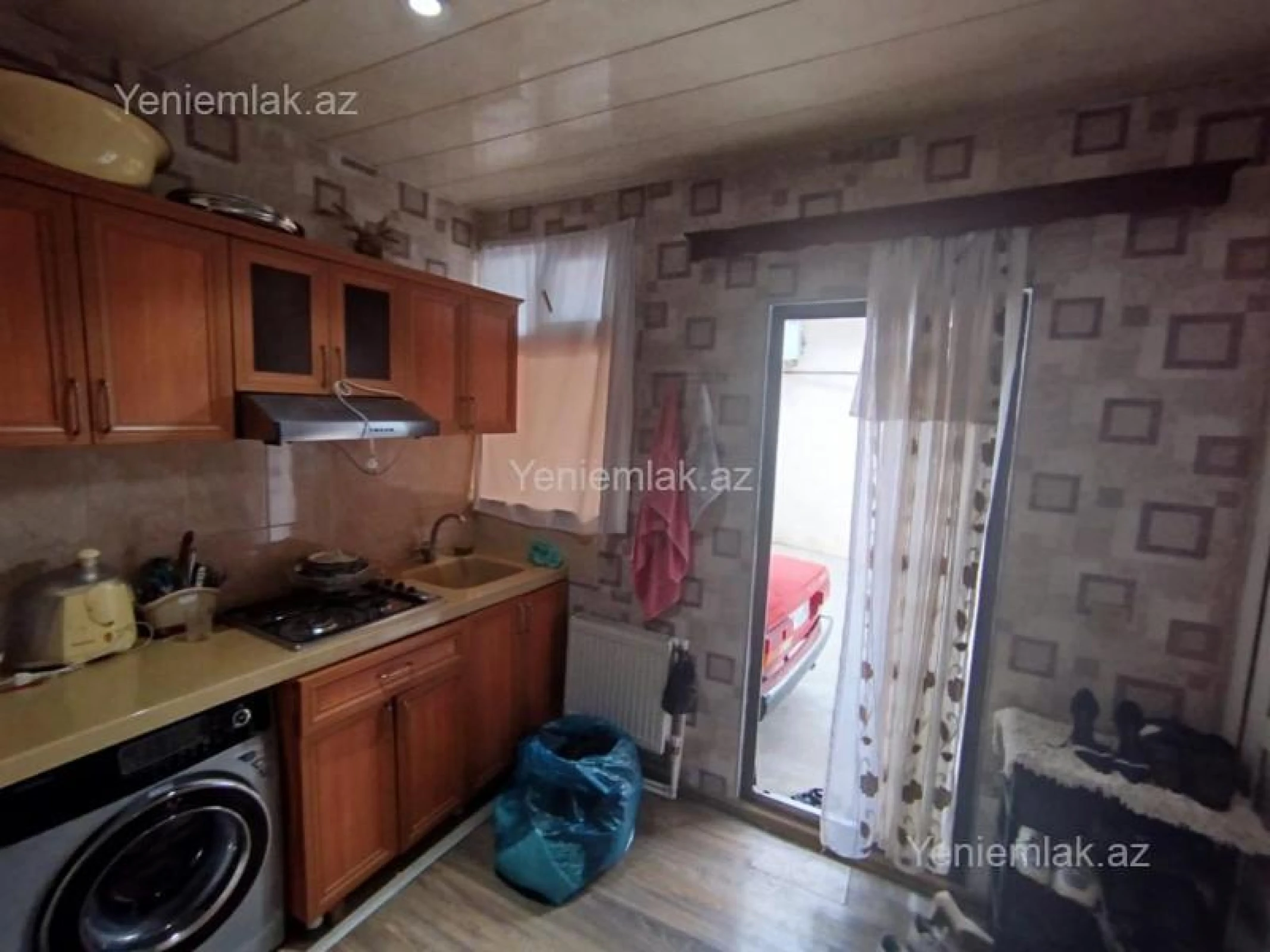 Satılır 14 otaqlı həyət evi 310 m²