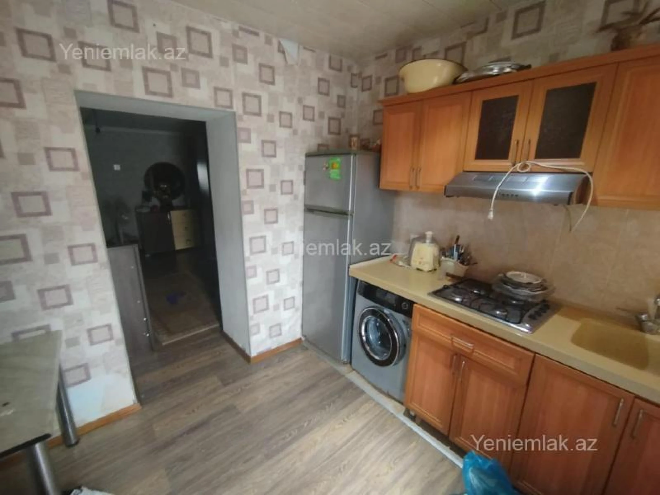 Satılır 14 otaqlı həyət evi 310 m²