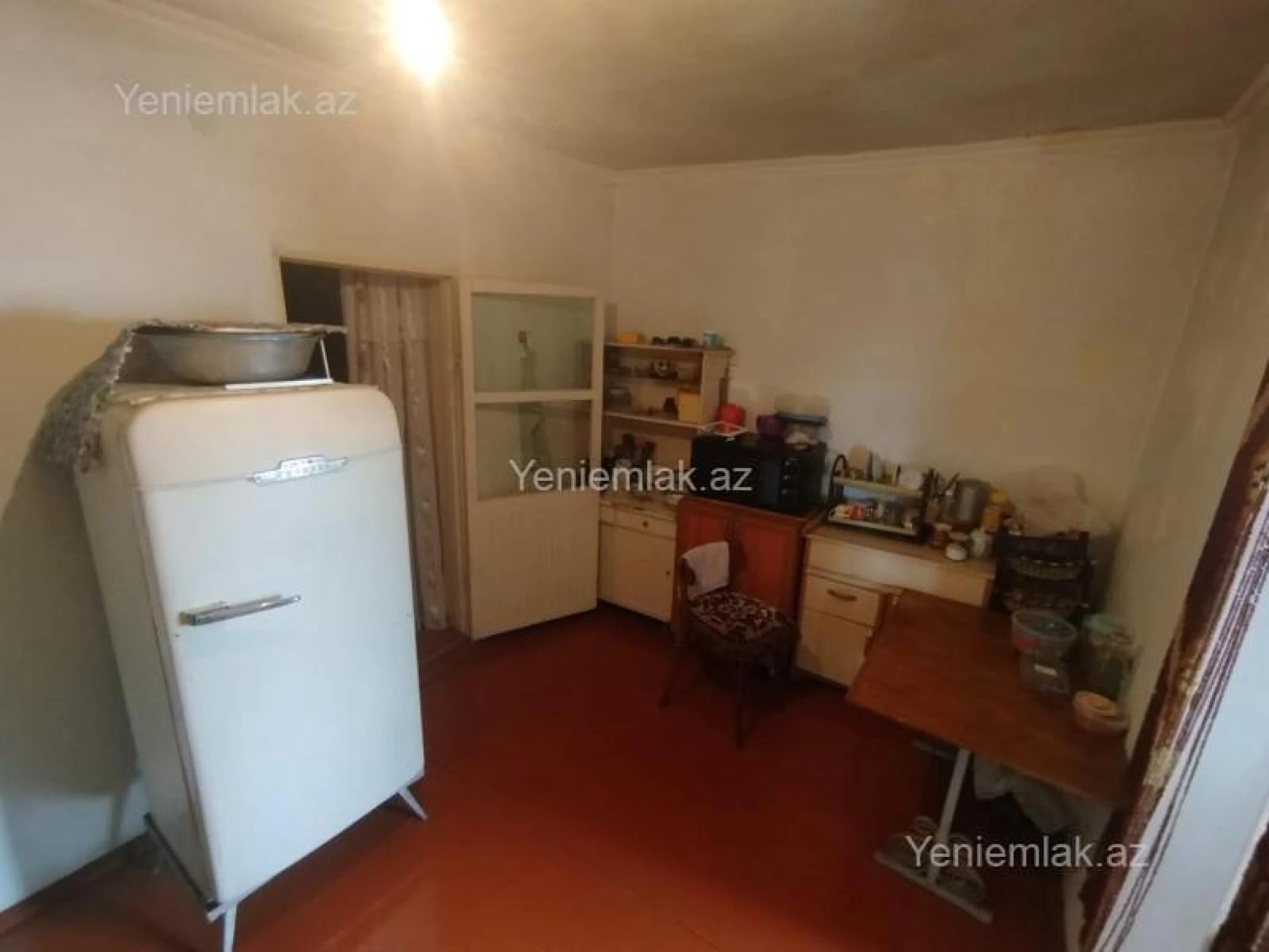 Satılır 14 otaqlı həyət evi 310 m²