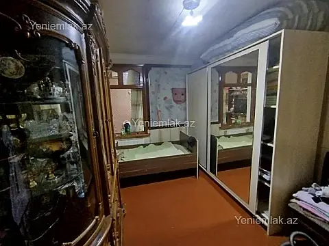 Satılır 14 otaqlı həyət evi 310 m²