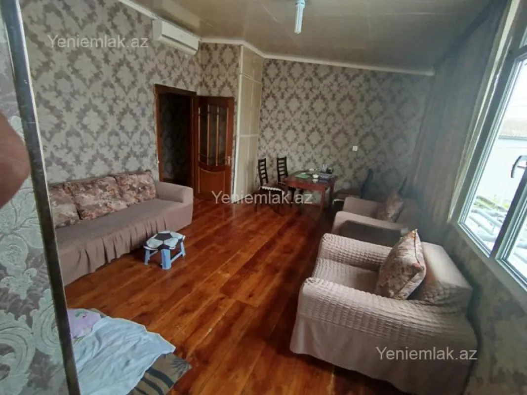 Satılır 14 otaqlı həyət evi 310 m²