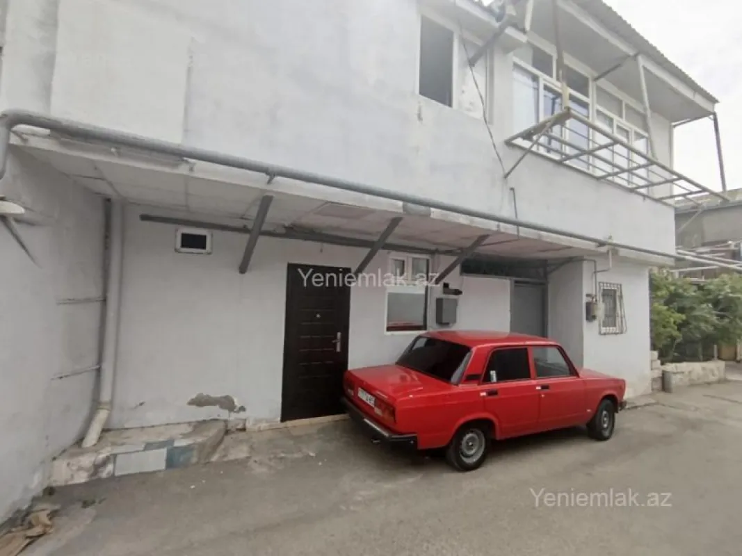 Satılır 14 otaqlı həyət evi 310 m²